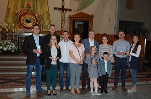 Duża radość zagościła w naszej wspólnocie Domowego Kościoła rejonu Mielec Duża radość zagościła w naszej wspólnocie Domowego Kościoła rejonu Mielec